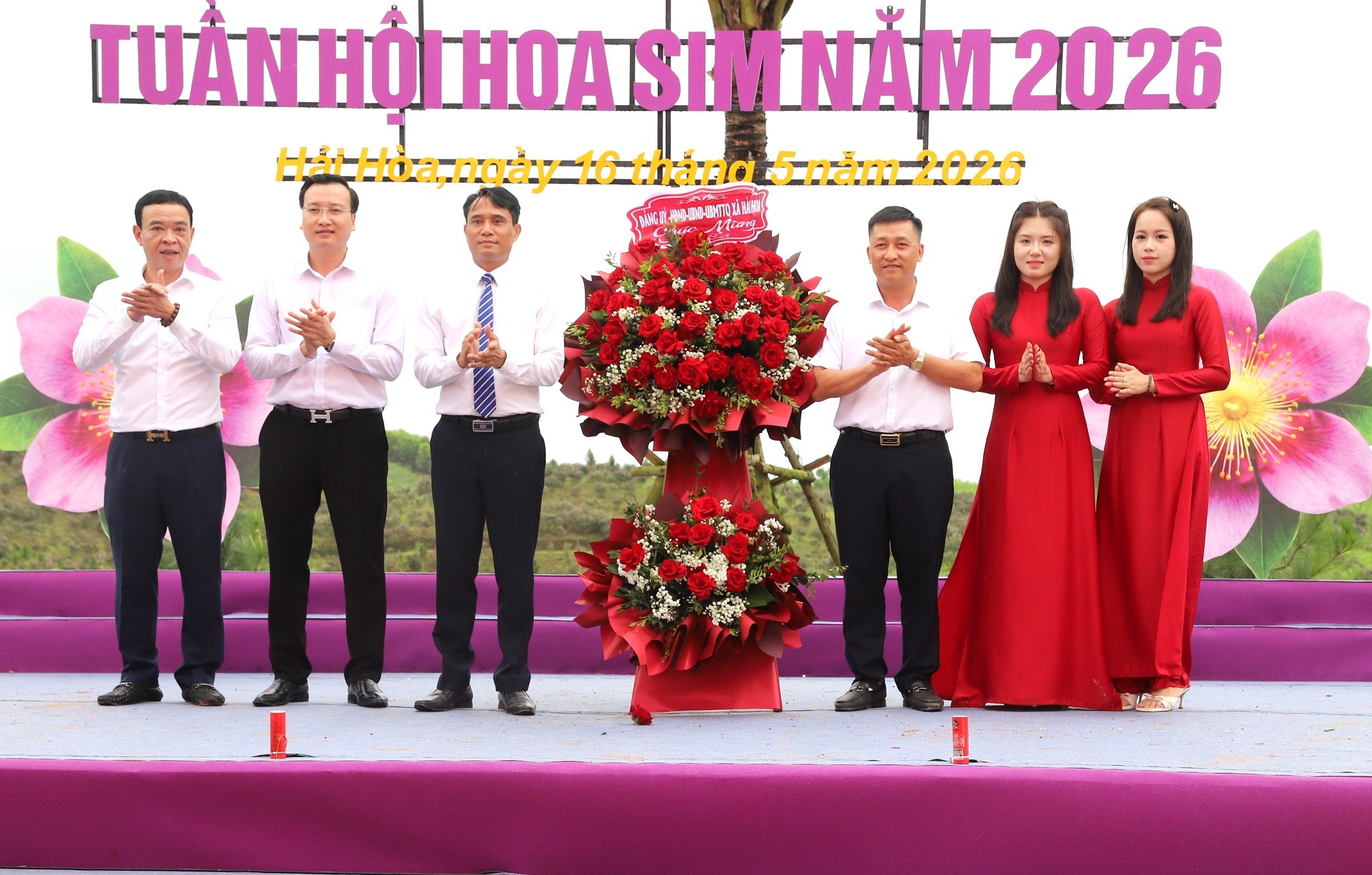 2-lanh-dao-phuong-1779108472.jpg