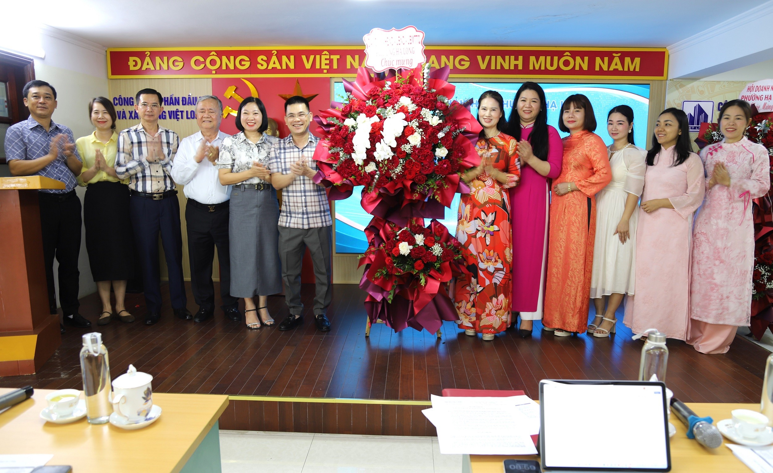 chup-anh-luu-niem-1780068400 chup-anh-luu-niem-1780068400.jpg