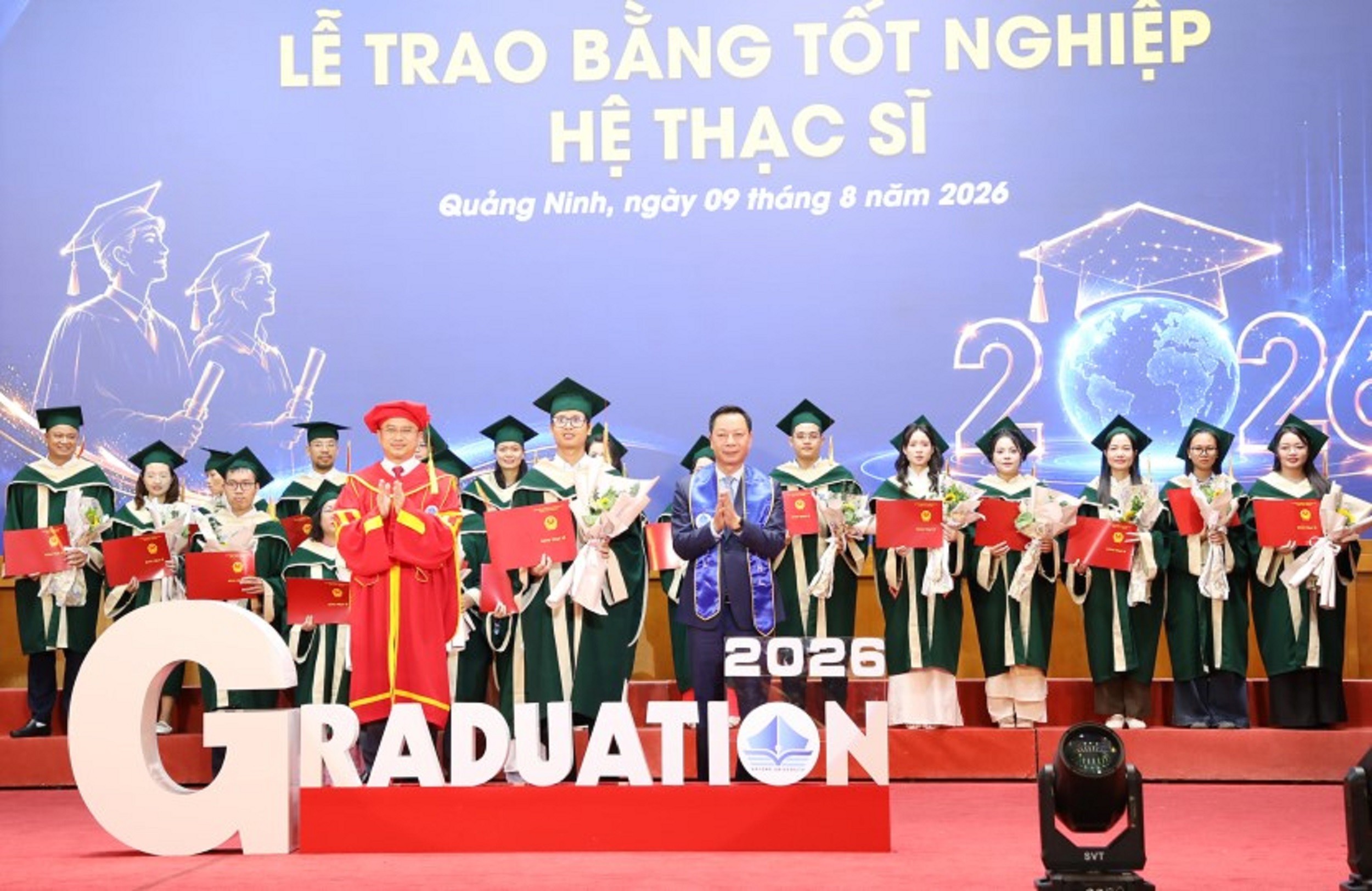 trao-bang-ong-anh-1786367634 trao-bang-ong-anh-1786367634.jpg