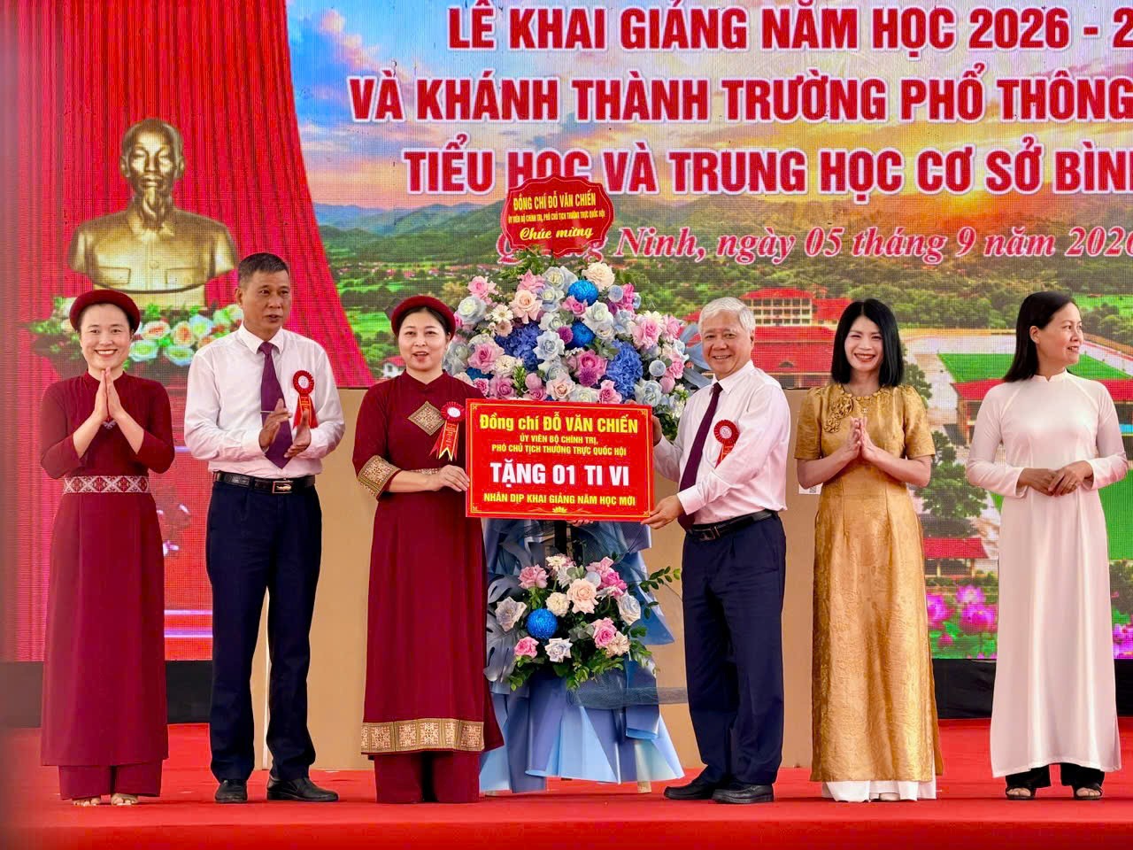 ong-chien-tang-ti-vi-1788612118-1 ong-chien-tang-ti-vi-1788612118.jpg