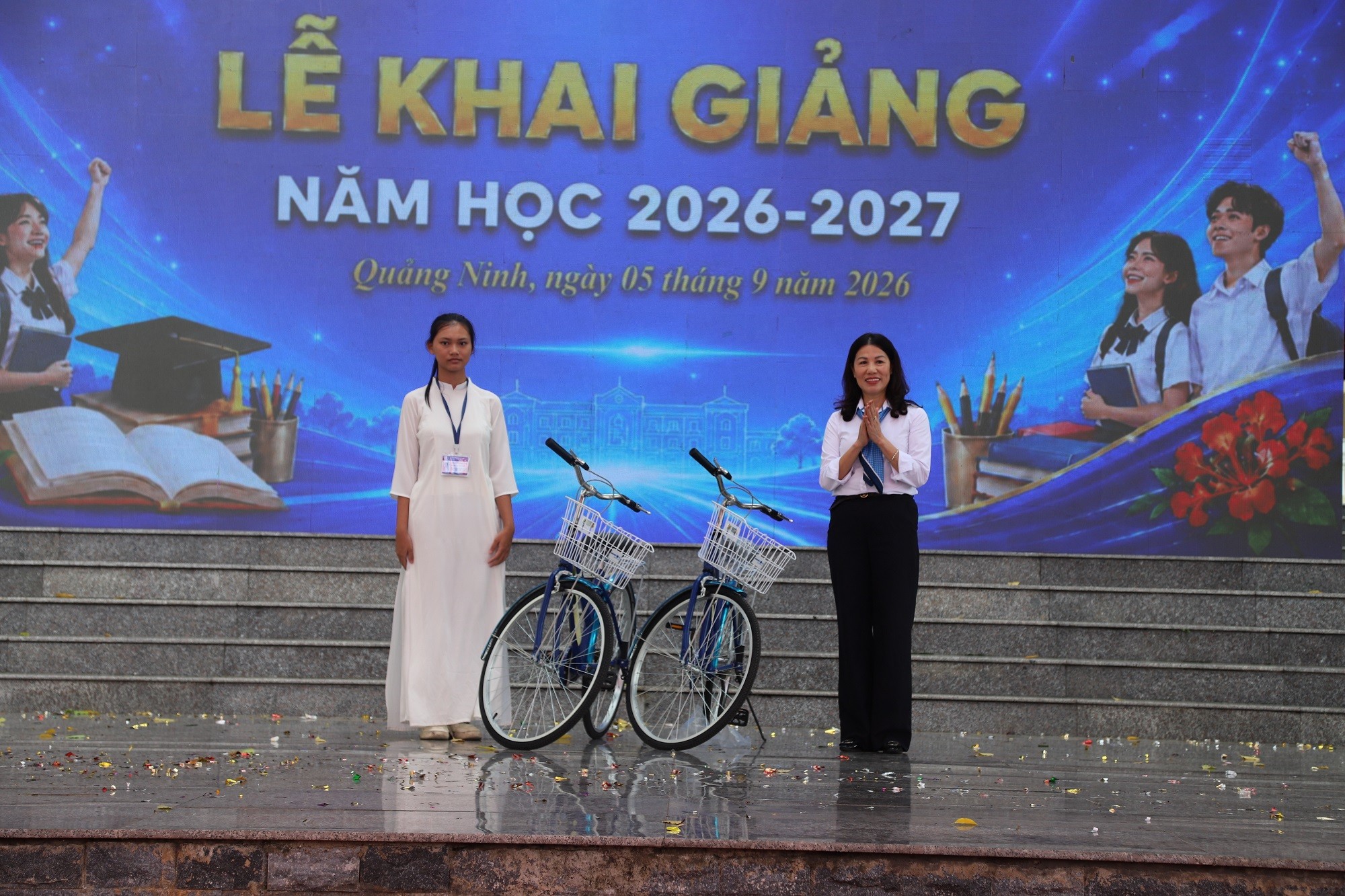 tangxe-dap-cho-hs-ngheo-1788613444 tangxe-dap-cho-hs-ngheo-1788613444.jpg