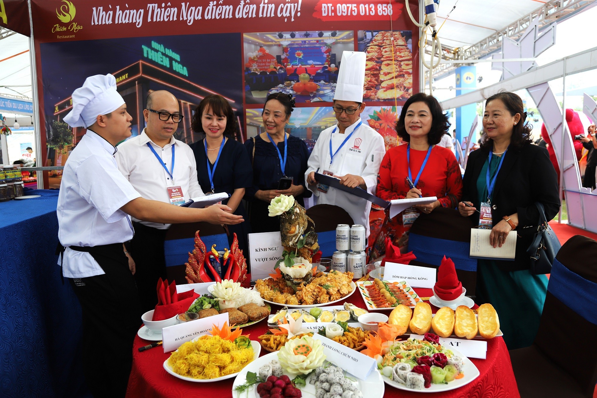 cham-diem-khach-quan-1792918987 cham-diem-khach-quan-1792918987.jpg